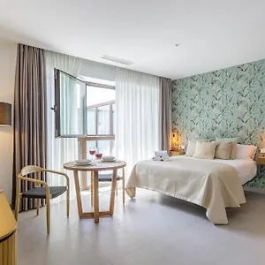 cervantes-suites-by-helo.es-andalucia.com/